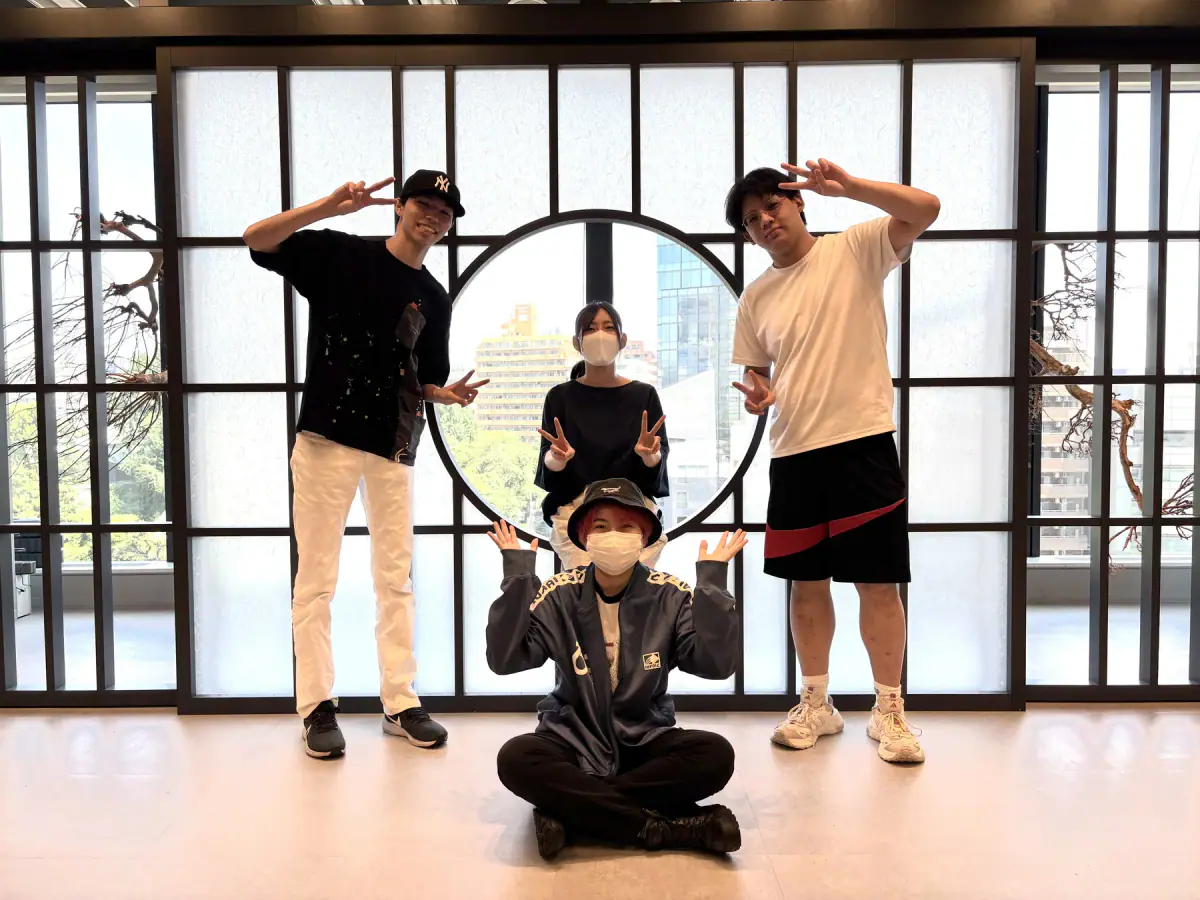 Advertisement Team group photo